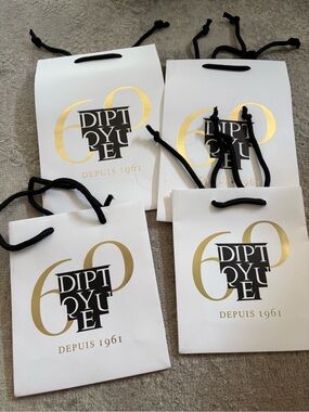 diptyque White and Gold Logo Gift Bags with Black Handles (Set of 4)